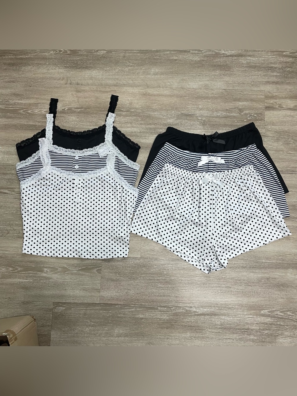 Shein 6 Piece Pajama Shorts & Cropped Tank Sets Women’s M Bow Lace Buttons Soft